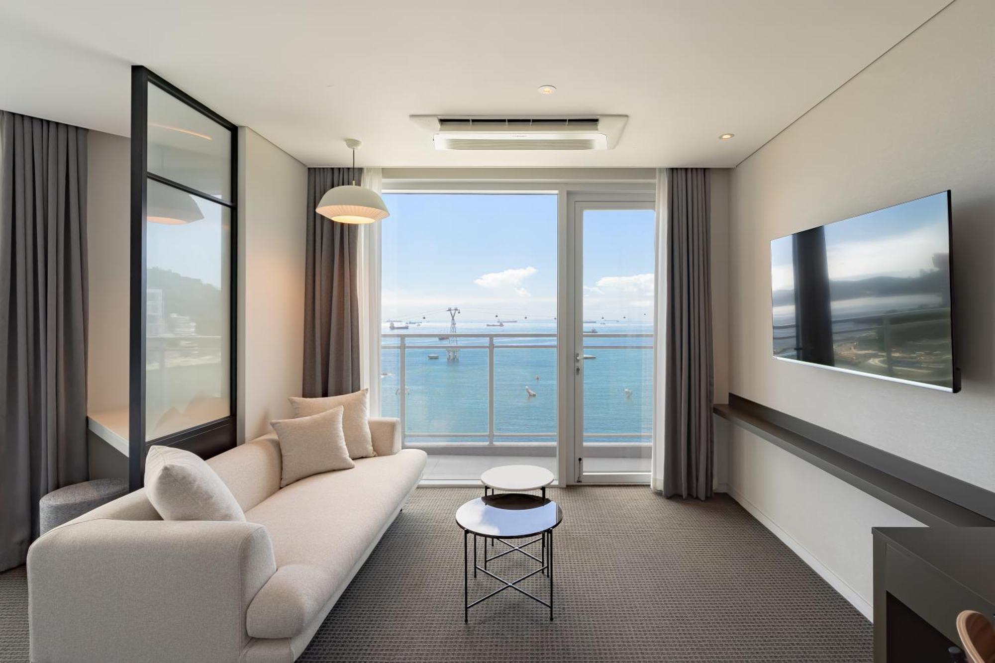 Urbanstay Busan Songdo Beach Экстерьер фото